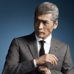吉川晃司の髪型になれるかも カット方法 ケイタのブログ